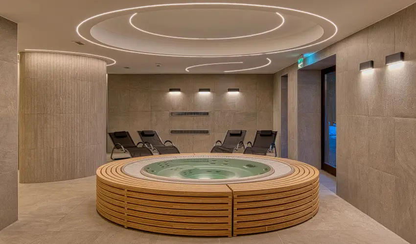 Cardoner Hotel Pilisszentkereszt - Mjus 1. (min. 2 j)