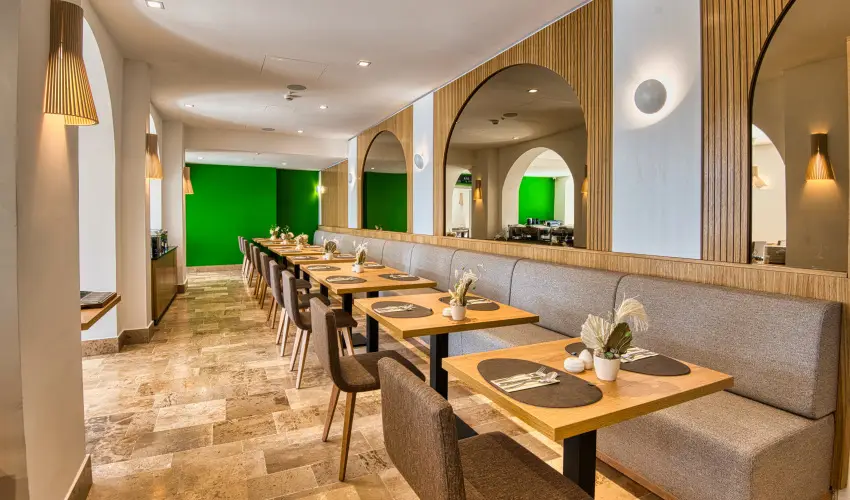 Cardoner Hotel Pilisszentkereszt - Mjus 1. (min. 2 j)