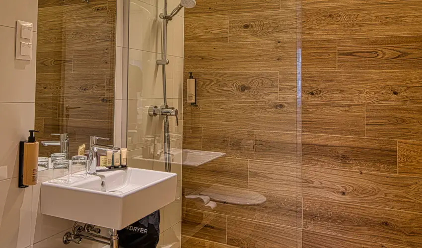 Cardoner Hotel Pilisszentkereszt - Mjus 1. (min. 2 j)