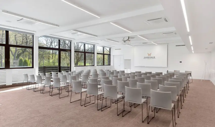 Cardoner Hotel Pilisszentkereszt - Mjus 1. (min. 2 j)