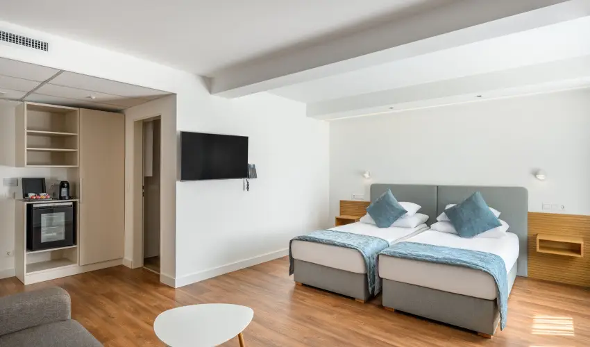 Cardoner Hotel Pilisszentkereszt - M�jus 1. (min. 2 �j)