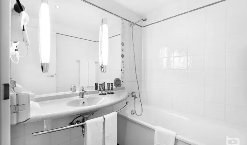 Castrum Hotel Sz�kesfeh�rv�r - M�jus 1. (min. 2 �j)