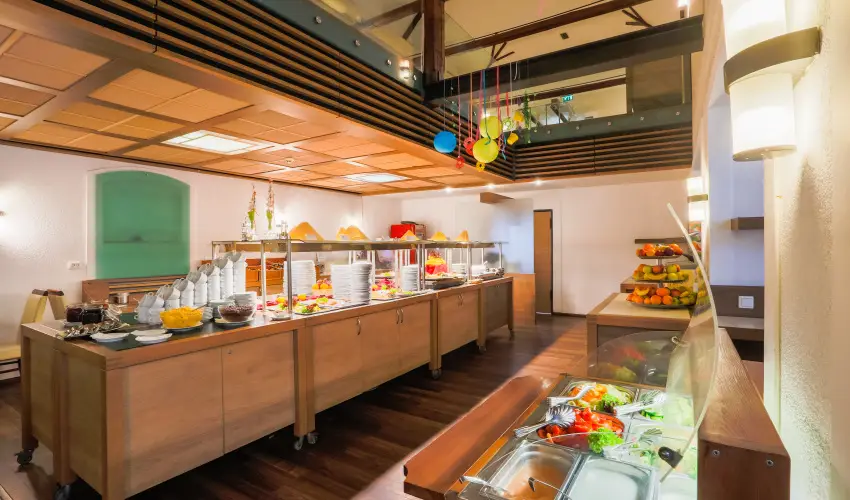 CE Plaza Hotel Si�fok - CE Plaza wellness Maj�lis & Any�k napja (min. 2 �j)