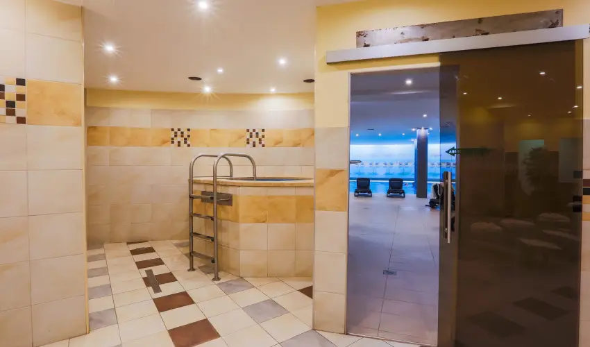 CE Plaza Hotel Si�fok - CE Plaza wellness Maj�lis & Any�k napja (min. 2 �j)