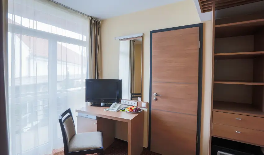 CE Plaza Hotel Si�fok - CE Plaza wellness Maj�lis & Any�k napja (min. 2 �j)