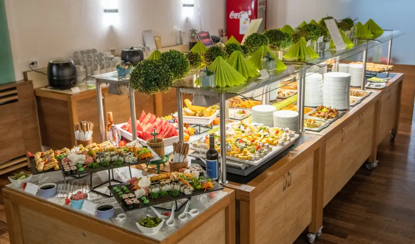 CE Plaza Hotel Si�fok - CE Plaza wellness Maj�lis & Any�k napja (min. 2 �j)