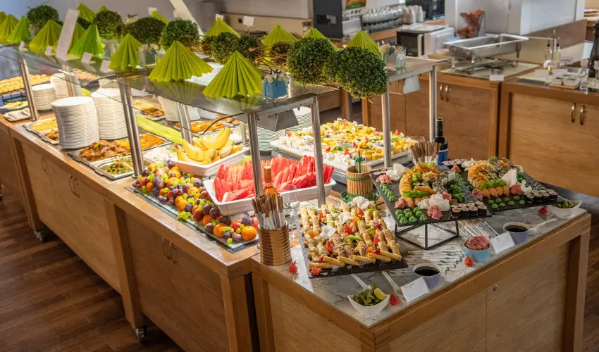 CE Plaza Hotel Si�fok - CE Plaza wellness Maj�lis & Any�k napja (min. 2 �j)