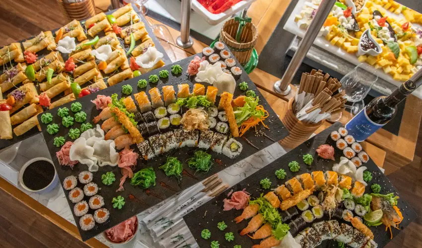 CE Plaza Hotel Si�fok - CE Plaza wellness Maj�lis & Any�k napja (min. 2 �j)