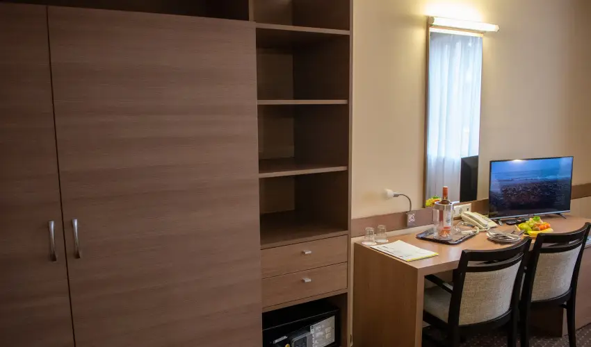 CE Plaza Hotel Si�fok - CE Plaza wellness Maj�lis & Any�k napja (min. 2 �j)