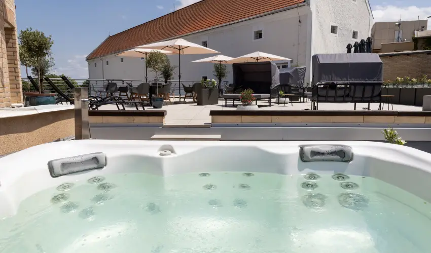 CE Plaza Hotel Si�fok - CE Plaza wellness Maj�lis & Any�k napja (min. 2 �j)