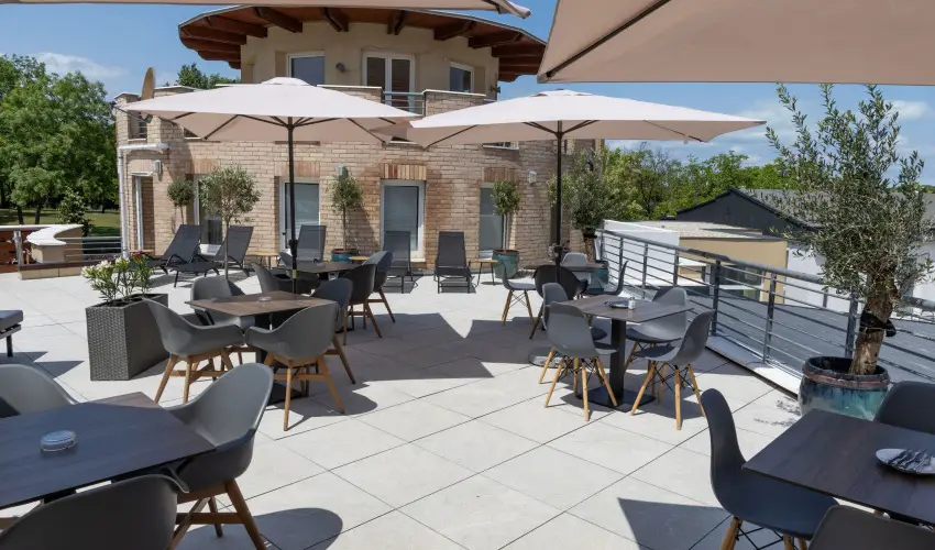 CE Plaza Hotel Si�fok - CE Plaza wellness Maj�lis & Any�k napja (min. 2 �j)