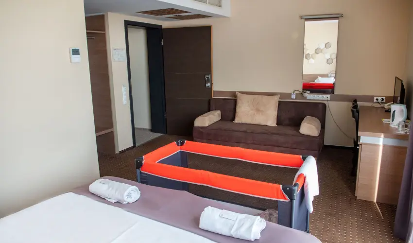 CE Plaza Hotel Si�fok - CE Plaza wellness Maj�lis & Any�k napja (min. 2 �j)