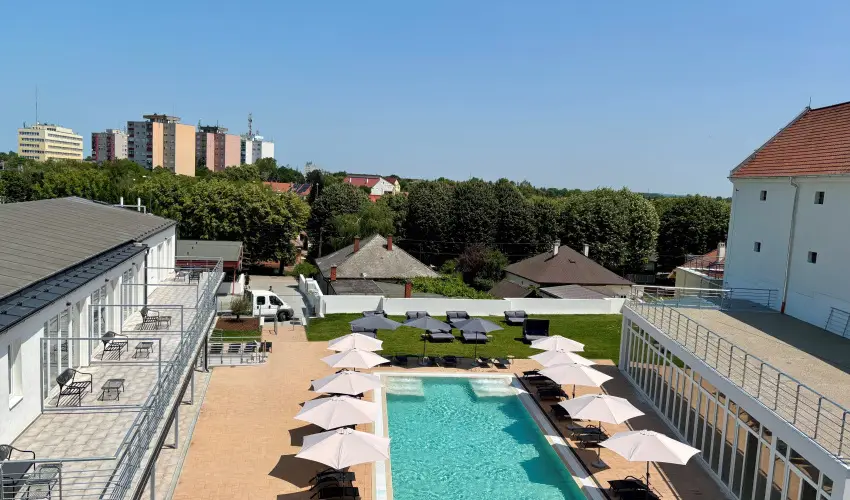 CE Plaza Hotel Si�fok - CE Plaza wellness Maj�lis & Any�k napja (min. 2 �j)