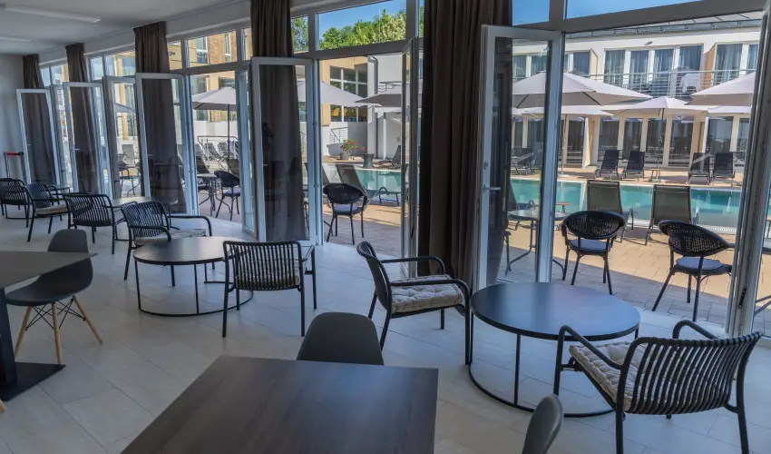 CE Plaza Hotel Si�fok - CE Plaza wellness Maj�lis & Any�k napja (min. 2 �j)