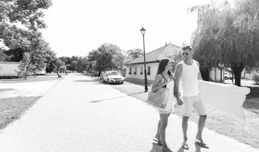 Cegl�df�rd� Apartmanpark �s Kemping Cegl�d - M�jus 1. (min. 2 �j)