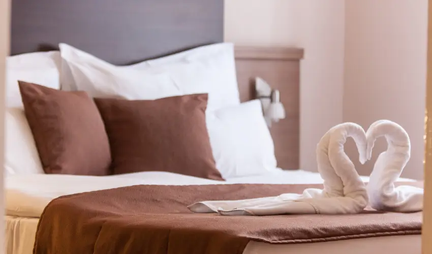 Central Hotel 21 Budapest - Mjus 1. - teljes elrefizetssel