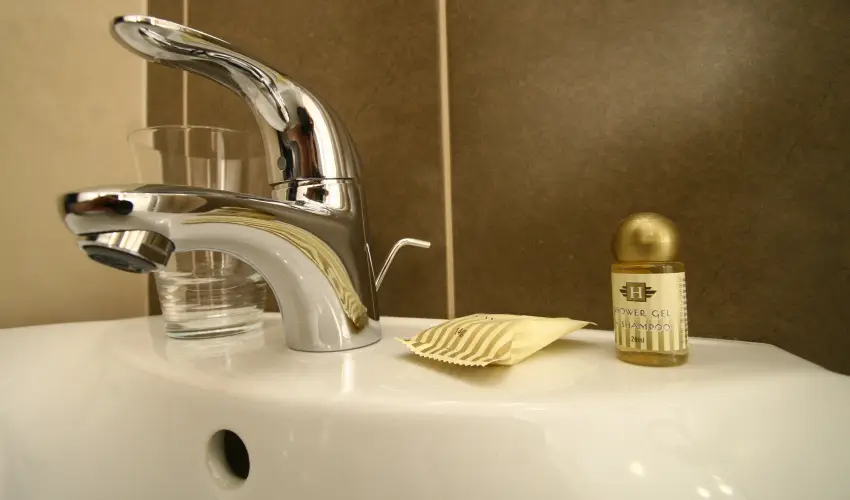 Central Hotel 21 Budapest - Mjus 1. - teljes elrefizetssel