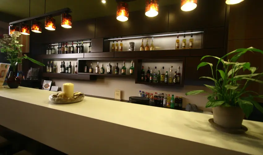 Central Hotel 21 Budapest - Mjus 1. - teljes elrefizetssel