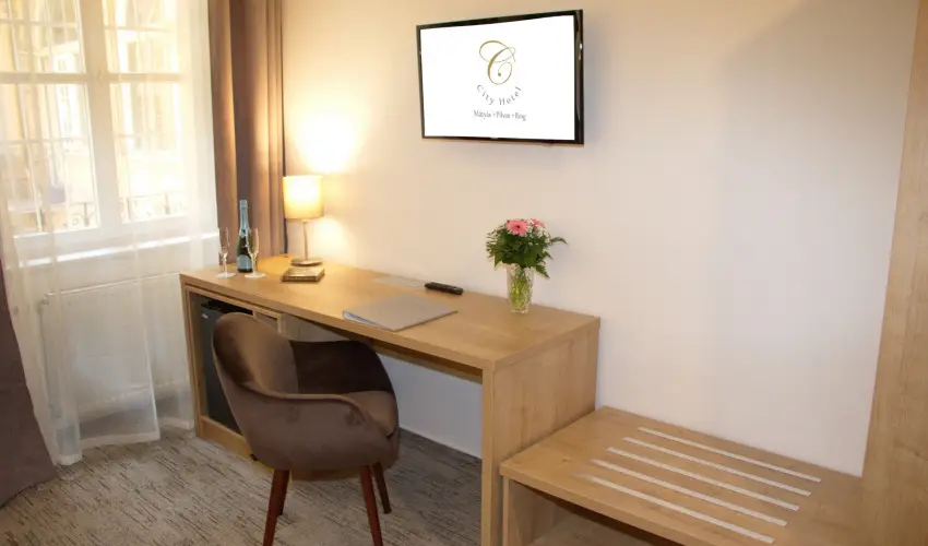 City Hotel Ring Budapest - Mjus 1. (min. 3 j)