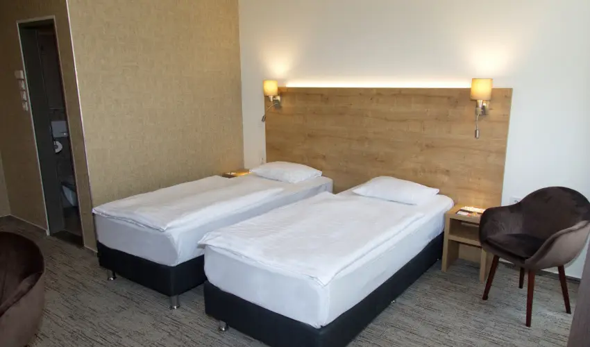 City Hotel Ring Budapest - Mjus 1. (min. 3 j)
