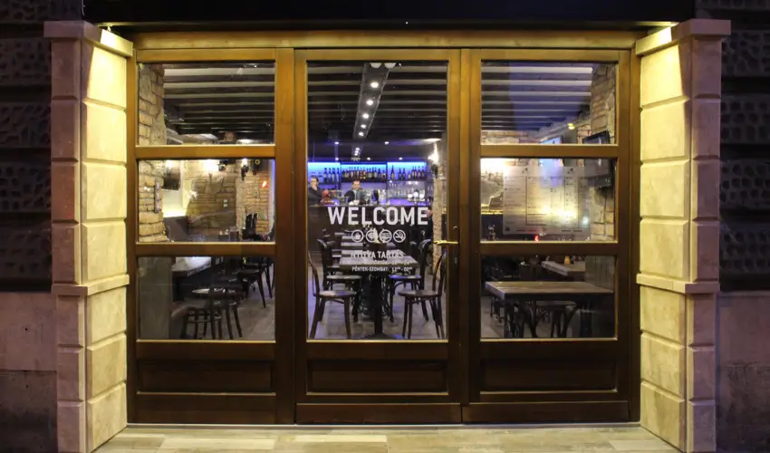 City Hotel Ring Budapest - Mjus 1. (min. 3 j)