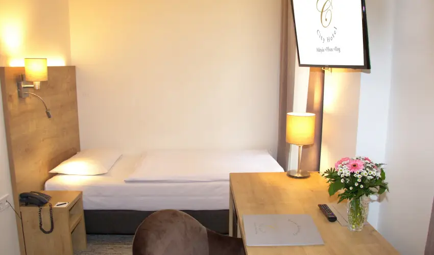 City Hotel Ring Budapest - Mjus 1. (min. 3 j)