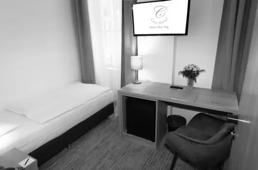 City Hotel Ring - M�jus 1.