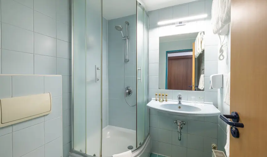 City Hotel M�ty�s Budapest - M�jus 1. (min. 3 �j)