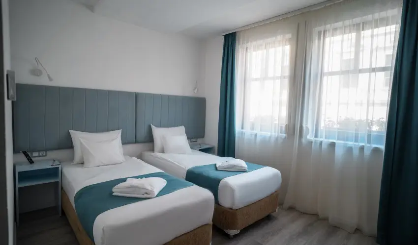 Hotel Civitas Sopron - Mjus 1. (min. 2 j)