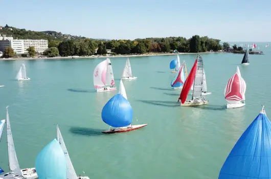 Club Tihany Hotel - Mjus 1. (min. 2 j)