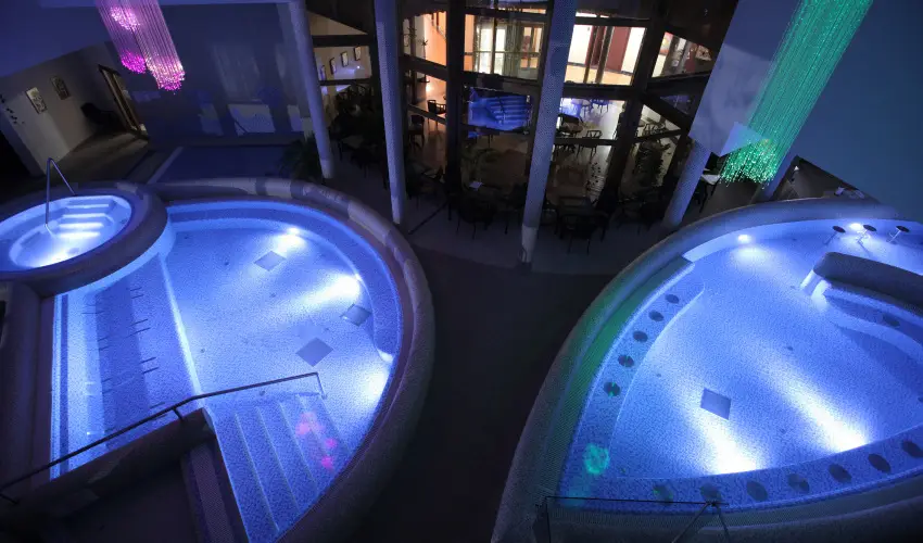 Colosseum Wellness Hotel Mrahalom - Mjus 1. - teljes elrefizetssel (min. 2 j)