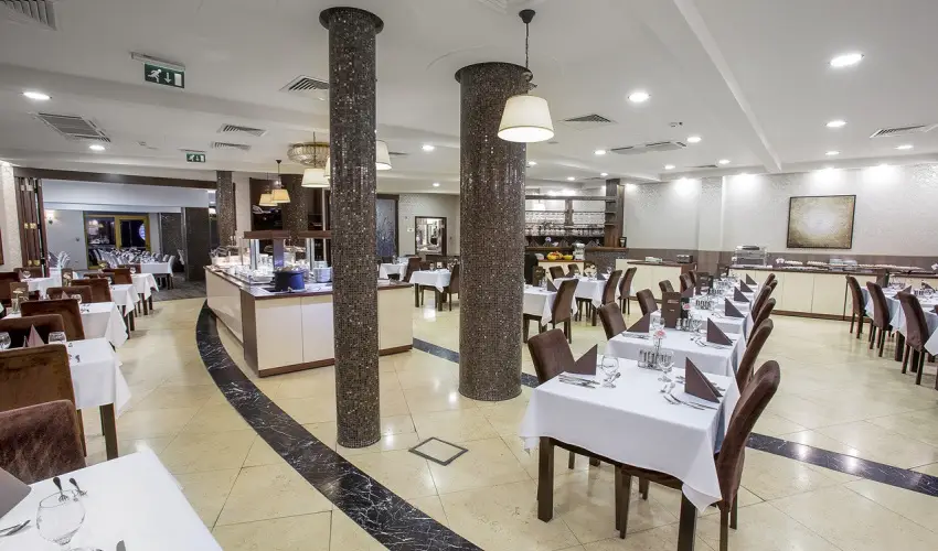 Colosseum Wellness Hotel Mrahalom - Mjus 1. - teljes elrefizetssel (min. 2 j)