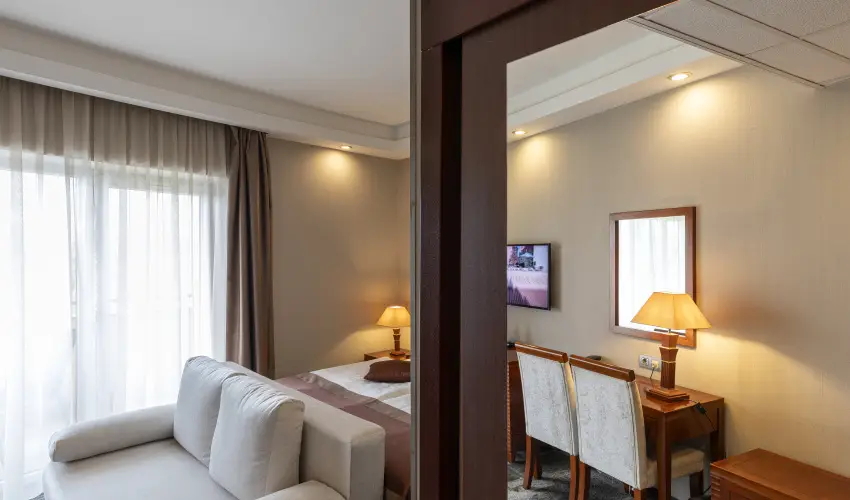 Colosseum Wellness Hotel Mrahalom - Mjus 1. - teljes elrefizetssel (min. 2 j)