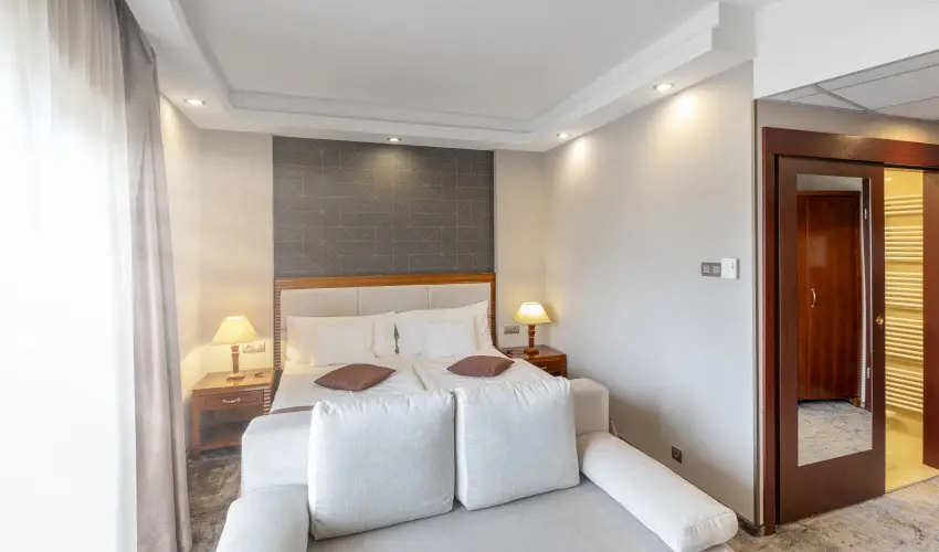 Colosseum Wellness Hotel Mrahalom - Mjus 1. - teljes elrefizetssel (min. 2 j)