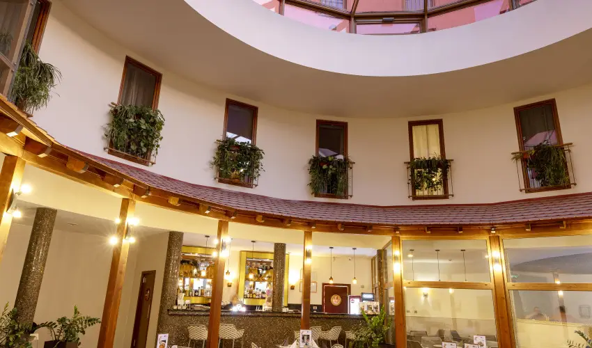 Colosseum Wellness Hotel Mrahalom - Mjus 1. - teljes elrefizetssel (min. 2 j)