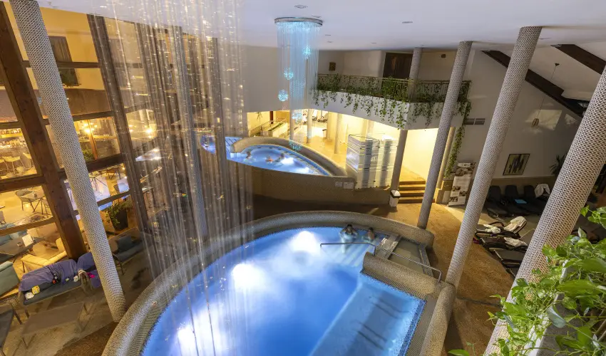 Colosseum Wellness Hotel Mrahalom - Mjus 1. - teljes elrefizetssel (min. 2 j)