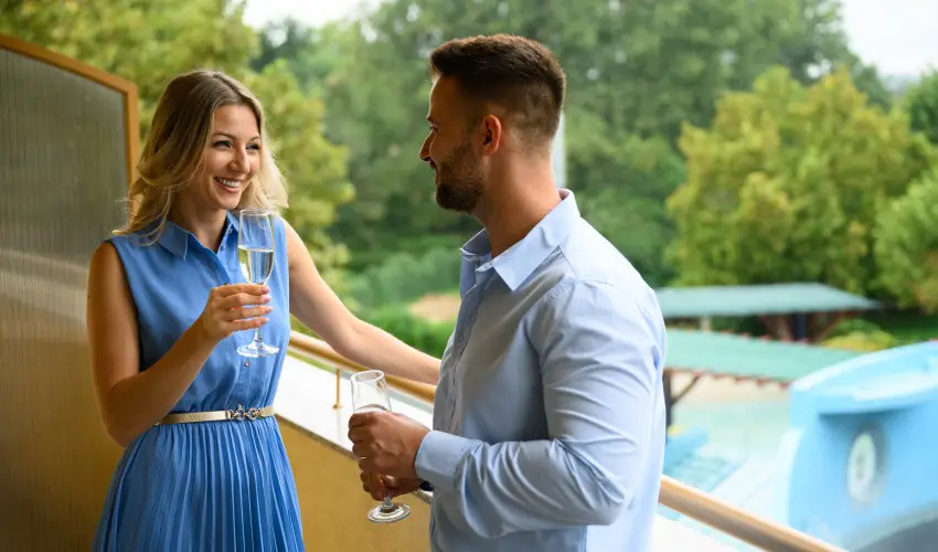 Colosseum Wellness Hotel M�rahalom - M�jus 1. - teljes el�refizet�ssel (min. 2 �j)