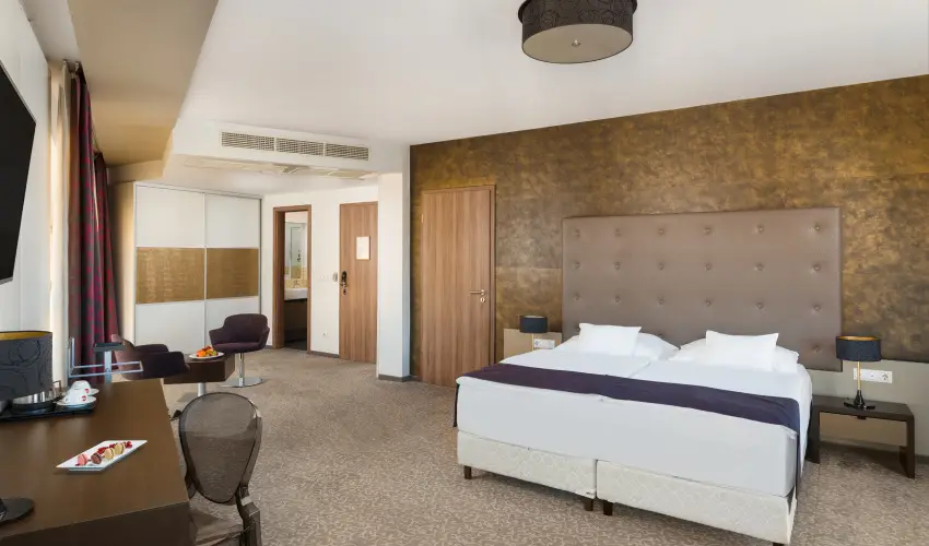 Corso Hotel Pcs Pcs - Majlis - teljes elrefizetssel