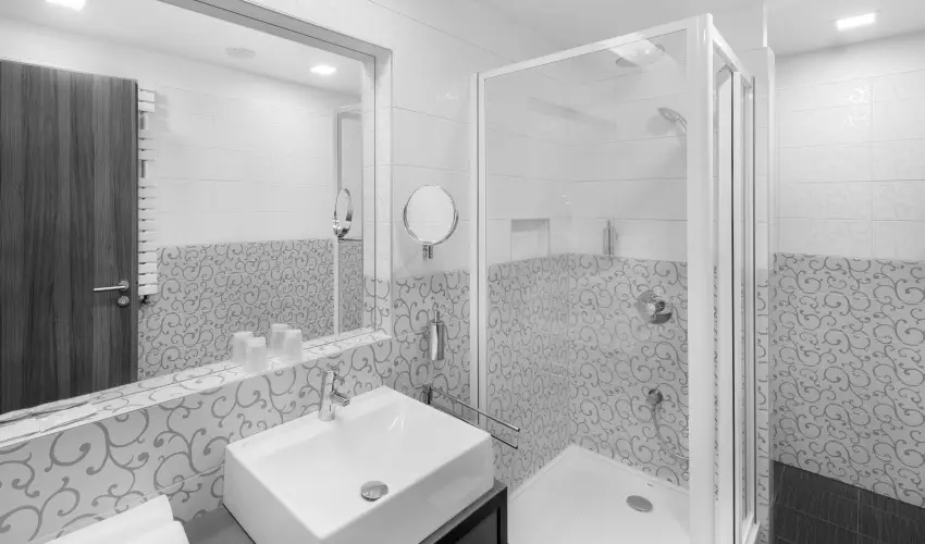 Corso Hotel P�cs P�cs - Maj�lis - teljes el�refizet�ssel