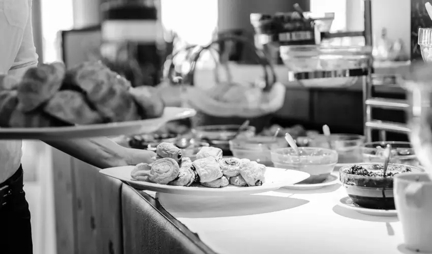 Corso Hotel P�cs P�cs - Maj�lis - teljes el�refizet�ssel