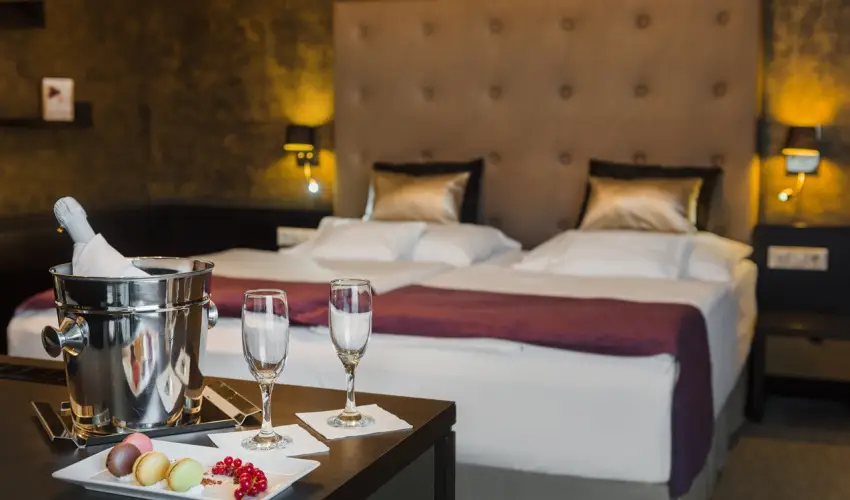 Corso Hotel Pcs Pcs - Majlis - teljes elrefizetssel