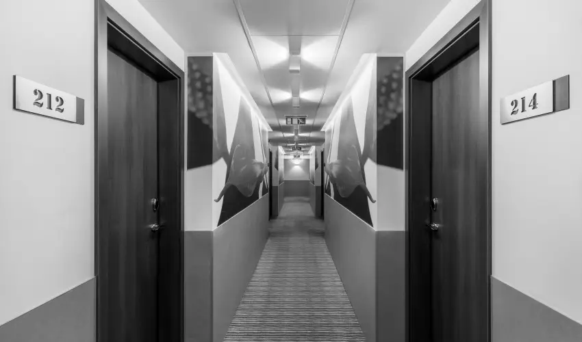 Corso Hotel P�cs P�cs - Maj�lis - teljes el�refizet�ssel