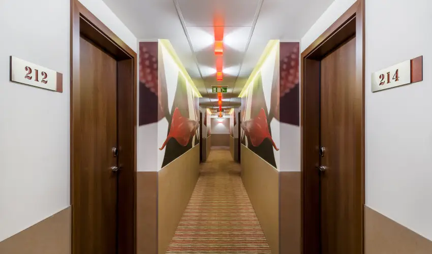 Corso Hotel Pcs Pcs - Majlis - teljes elrefizetssel