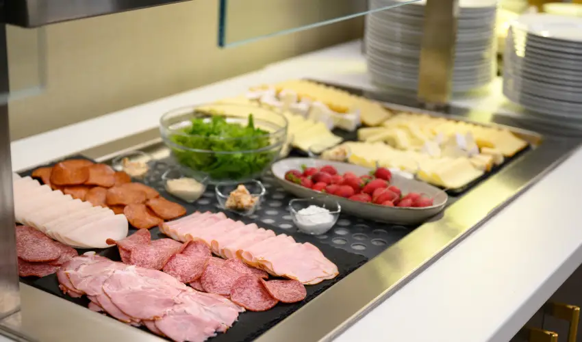 Corso Hotel Pcs Pcs - Majlis - teljes elrefizetssel