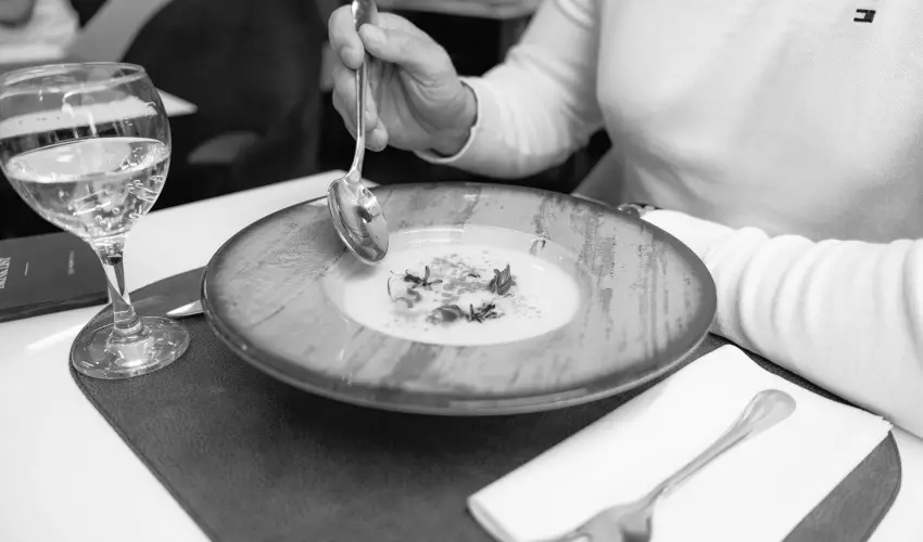 Corso Hotel P�cs P�cs - Maj�lis - teljes el�refizet�ssel