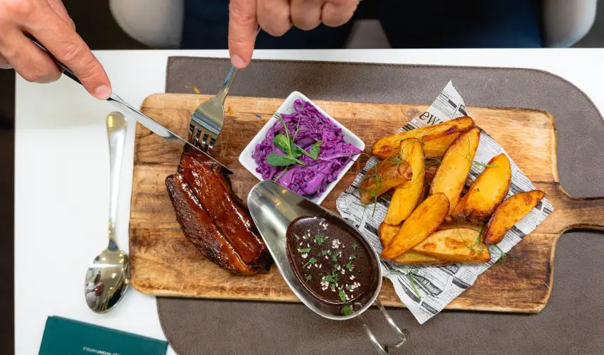 Corso Hotel Pcs Pcs - Majlis - teljes elrefizetssel