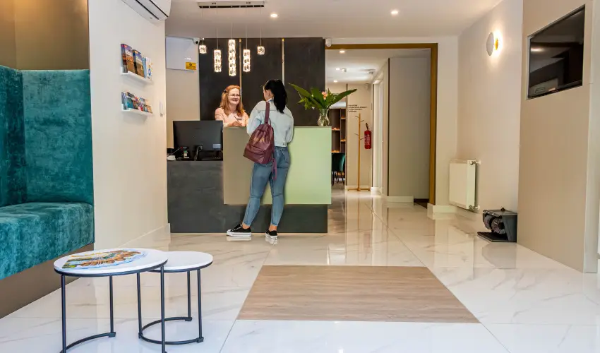 Crystal Hotel Hajdszoboszl - Mjus 1. (min. 2 j)