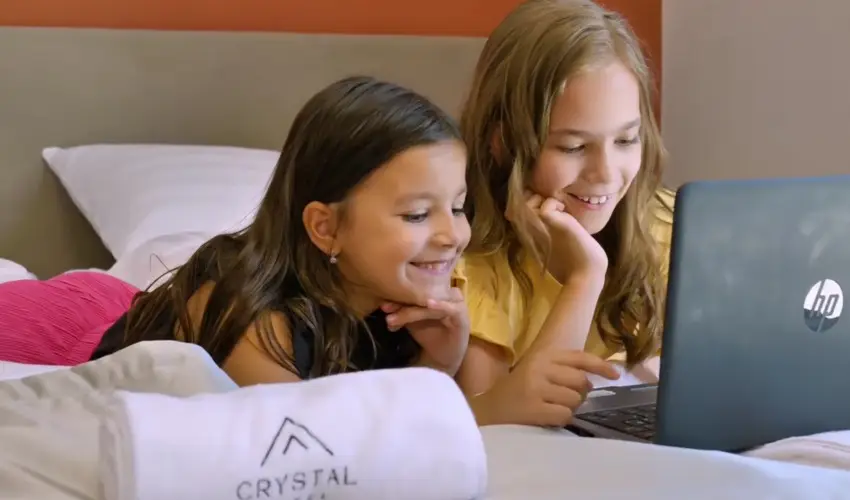 Crystal Hotel Hajdszoboszl - Mjus 1. (min. 2 j)