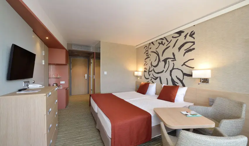 Danubius Hotel Bk Bk, Bkfrd - Mjus 1. 