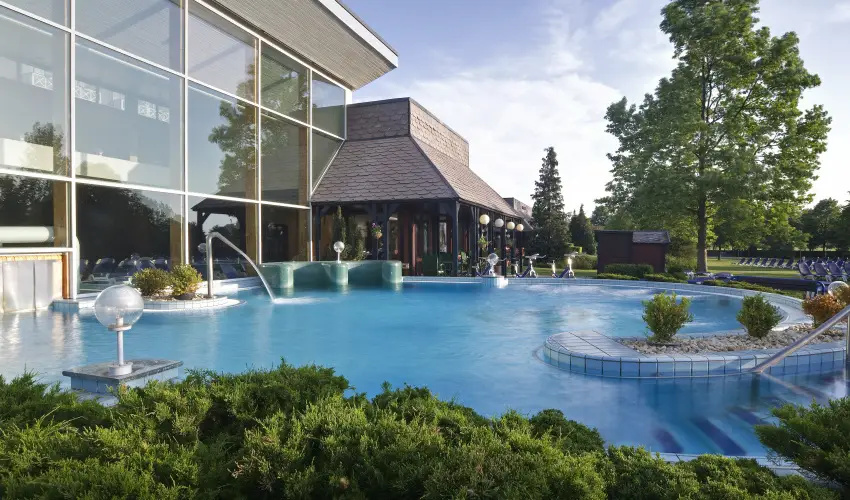 Danubius Hotel Bk Bk, Bkfrd - Mjus 1. 